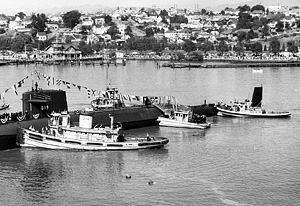 YTL-614 and USS Andrew Jackson (SSBN-619)