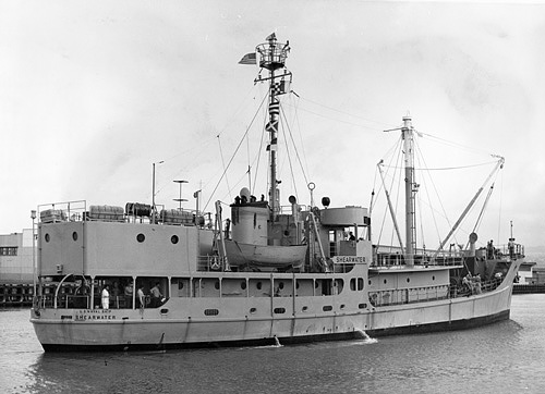 USNS Shearwater (T-AG 177).