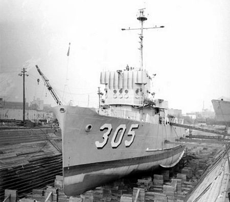 USS Prowess (IX 305) drydocked in the Great Lakes area circa the late 1960s.